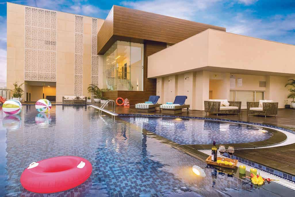 Mahindra Luminare Phase 3 Gurgaon Mahindra Luminare - Shared Clubhouse Pool (Jan 2020)